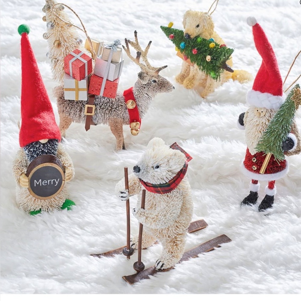 ❤️ Pottery Barn Bottlebrush Polar bear skiing w/plaid scarf